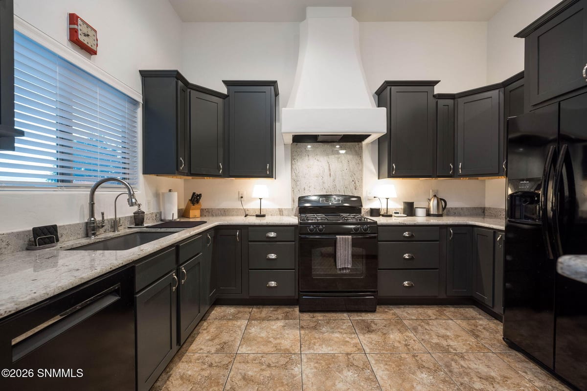 4327 Calle Amarilla Arc, Las Cruces, NM 88011 photo 15