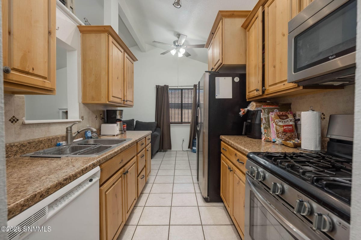 1883 Bridger Avenue, Las Cruces, NM 88001 photo 8