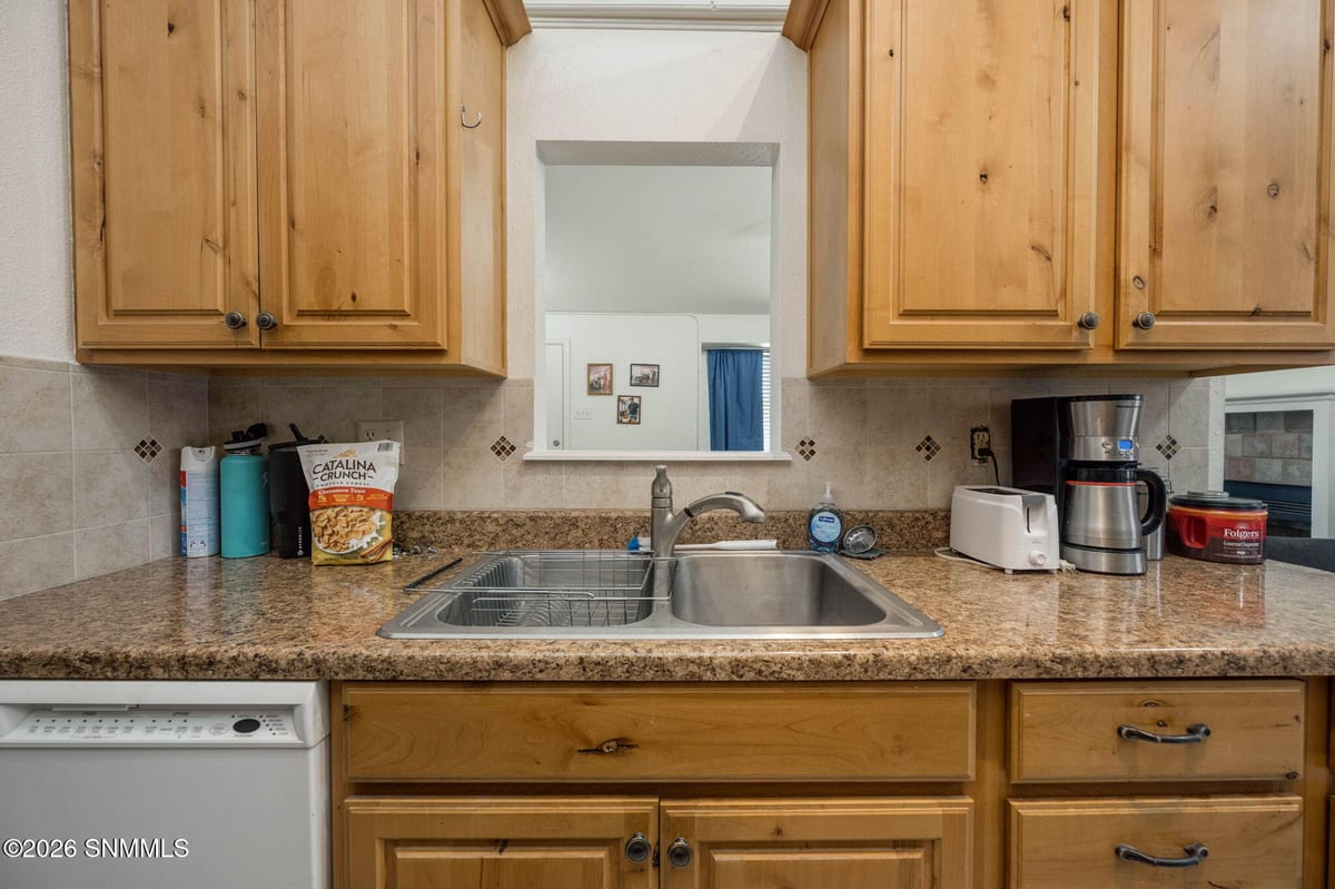 1883 Bridger Avenue, Las Cruces, NM 88001 photo 9