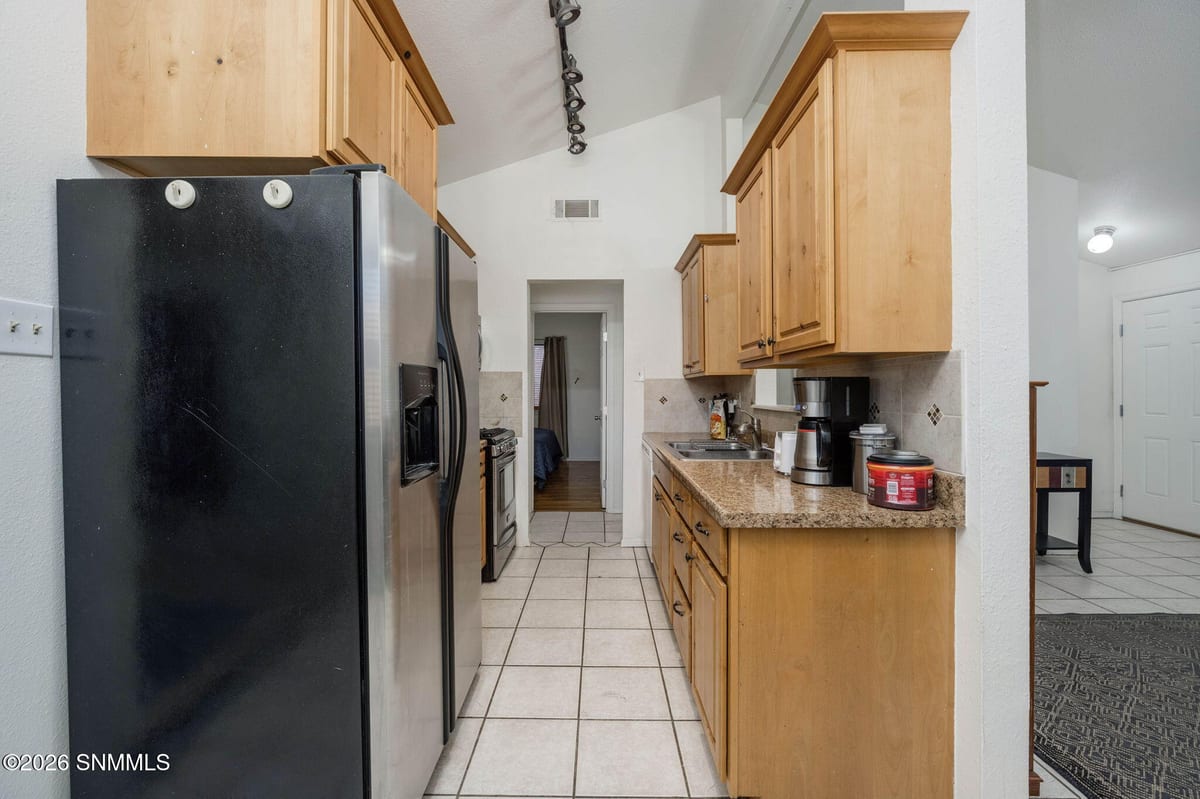 1883 Bridger Avenue, Las Cruces, NM 88001 photo 10