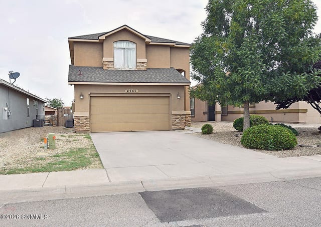 4965 Kenmore Road, Las Cruces, NM – 3 bedroom, 1,783 sqft single family residence for sale at $305,000