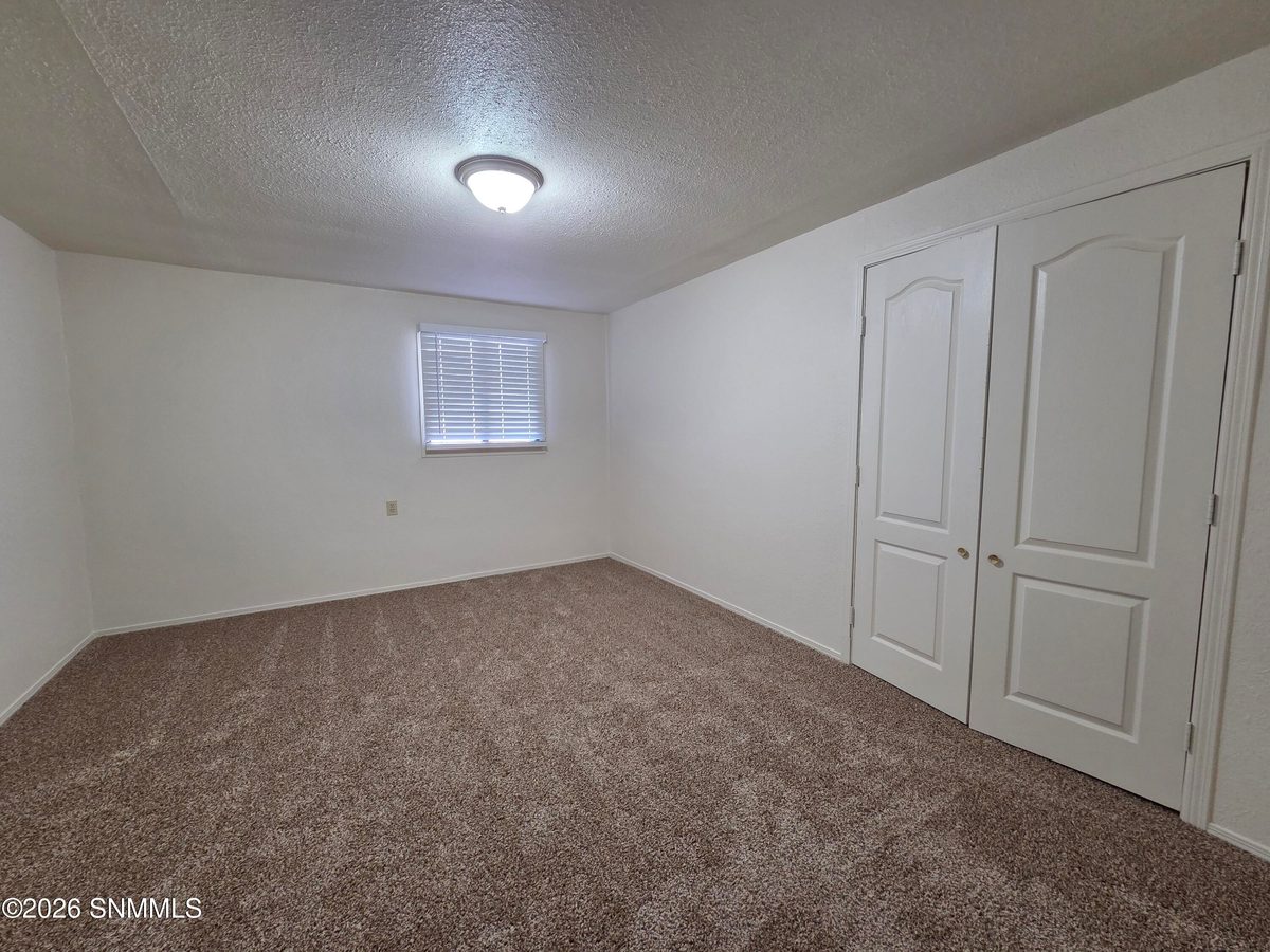 533 N Miranda Street, Las Cruces, NM 88005 photo 11