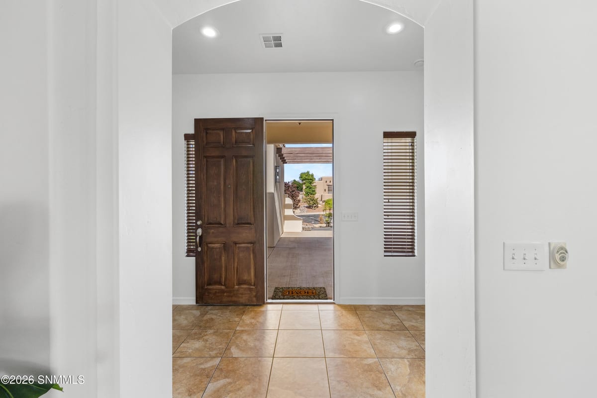 4231 Cymbeline Court, Las Cruces, NM 88011 photo 8
