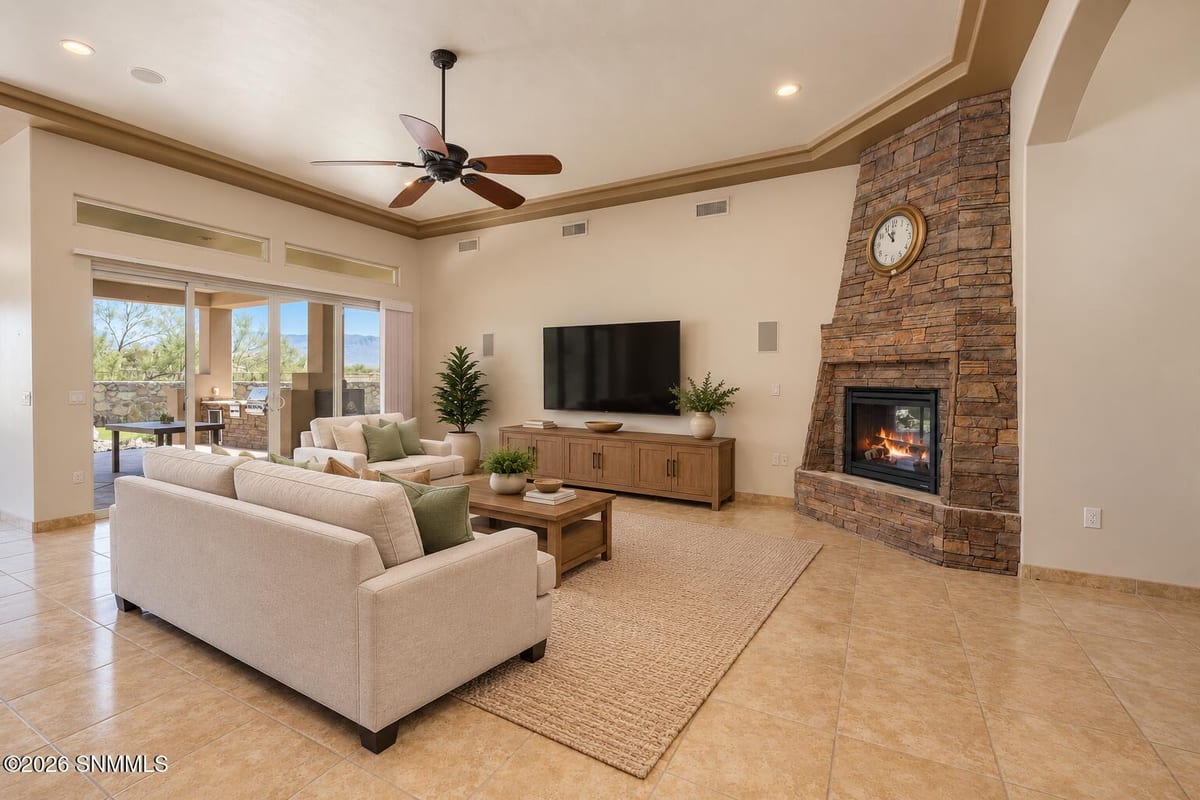 5667 Calle De Paradise, Las Cruces, NM 88011 photo 11
