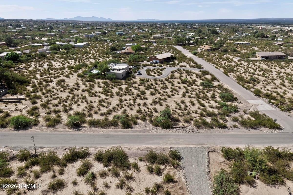 4200 Senna Drive, Las Cruces, NM 88011 photo 2