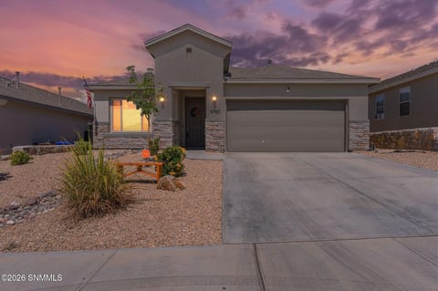 4760 Big Springs Street en venta