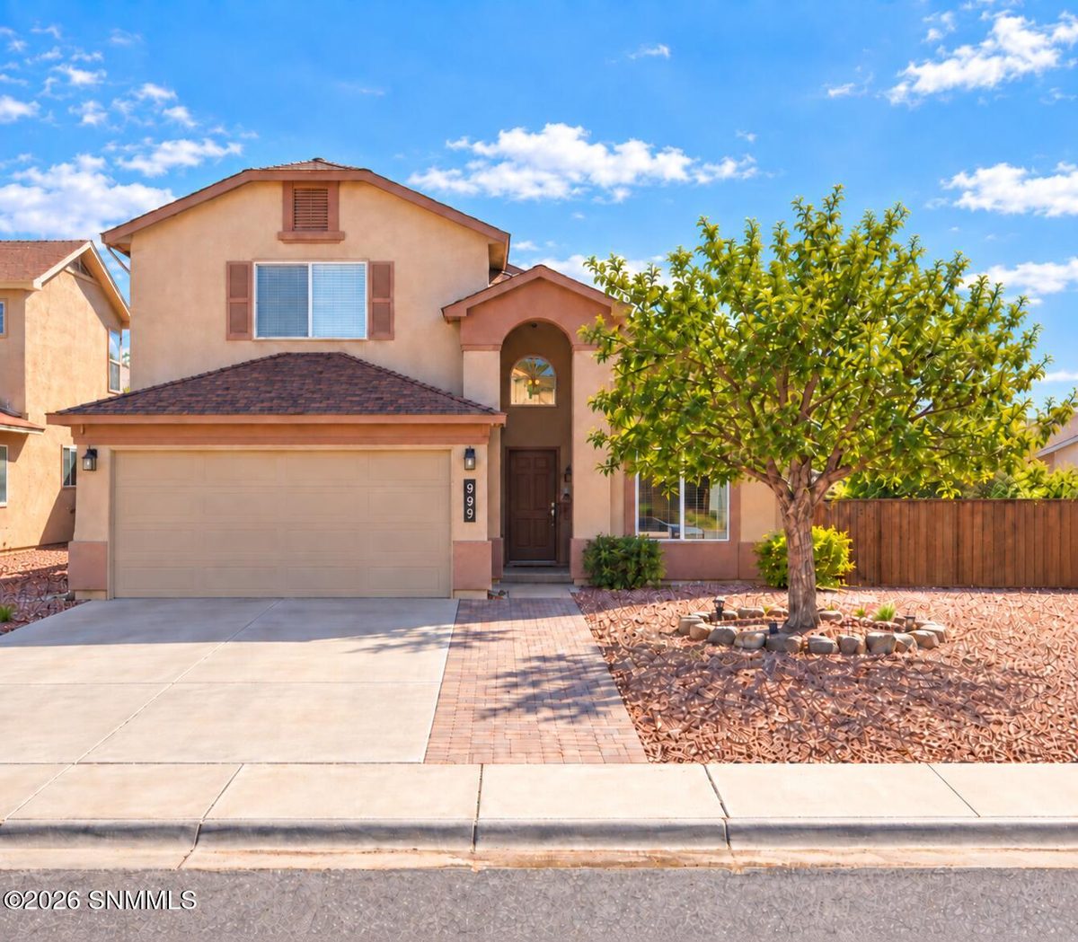 999 Gilmer Way, Las Cruces, NM 88005 photo 1