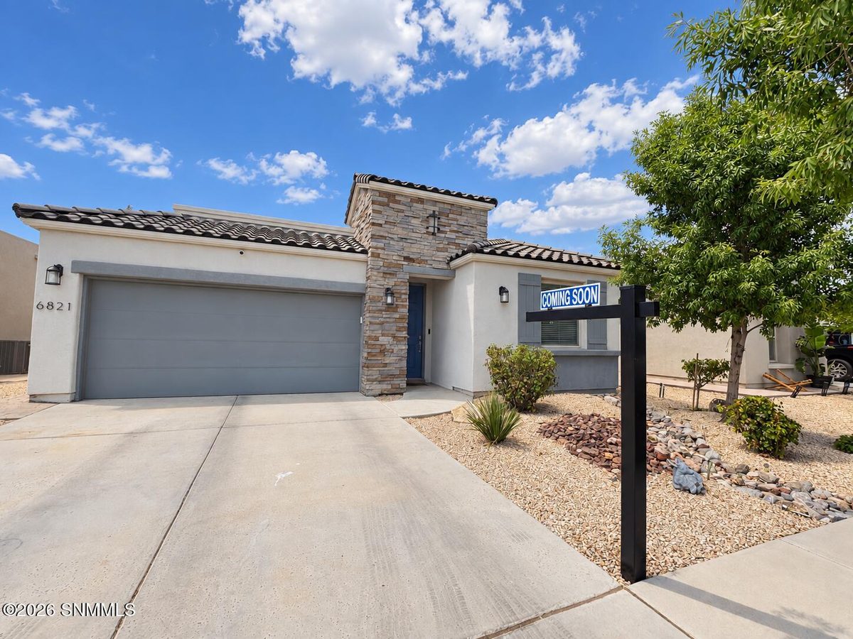 6821 Titan Road, Las Cruces, NM 88012 photo 1
