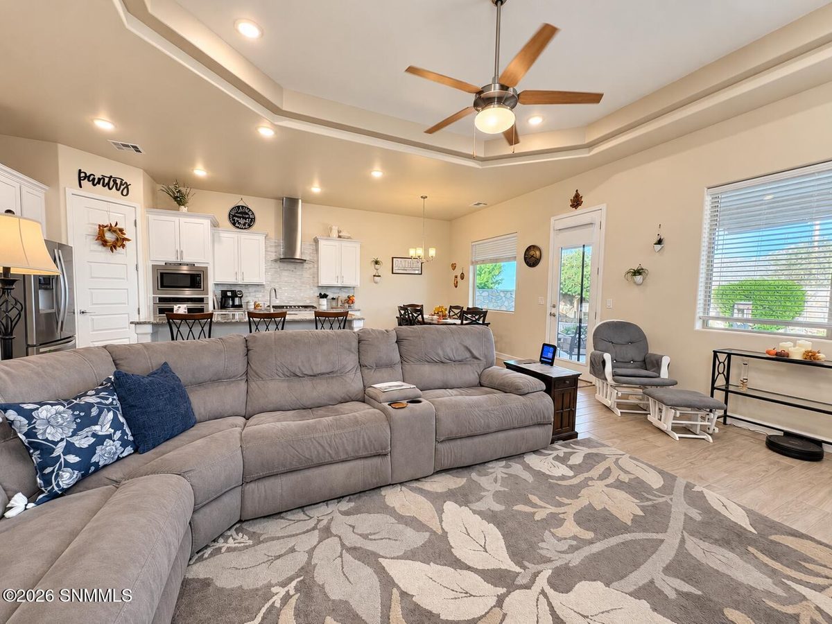 6821 Titan Road, Las Cruces, NM 88012 photo 7
