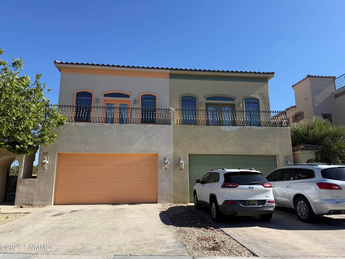 4301 Capistrano Avenue, Las Cruces, NM 88011 photo 1