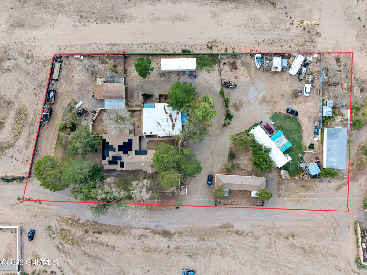 1901 W Brown Road, Las Cruces, NM 88005 photo 1