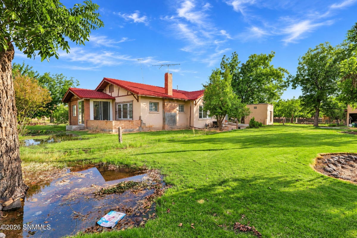 1560 Calle De El Paso, Las Cruces, NM 88005 photo 3