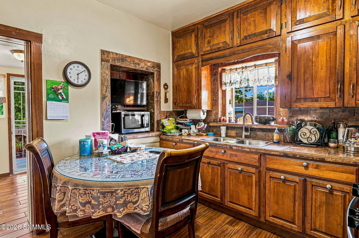 1560 Calle De El Paso, Las Cruces, NM 88005 photo 9