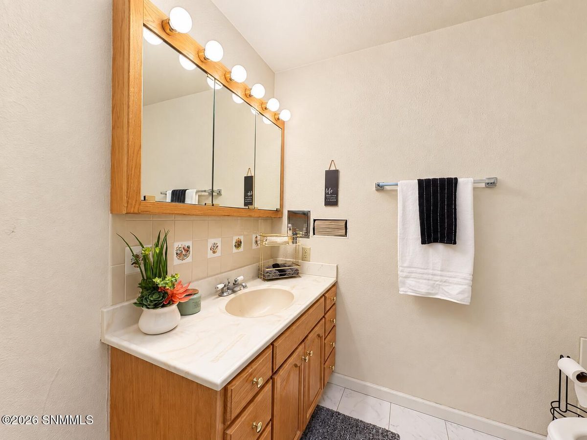 2050 Enzie Drive, Las Cruces, NM 88001 photo 15