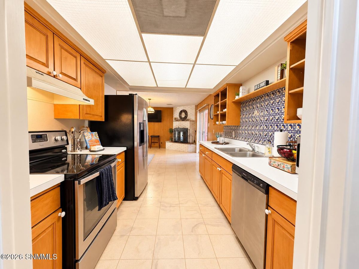 2050 Enzie Drive, Las Cruces, NM 88001 photo 8