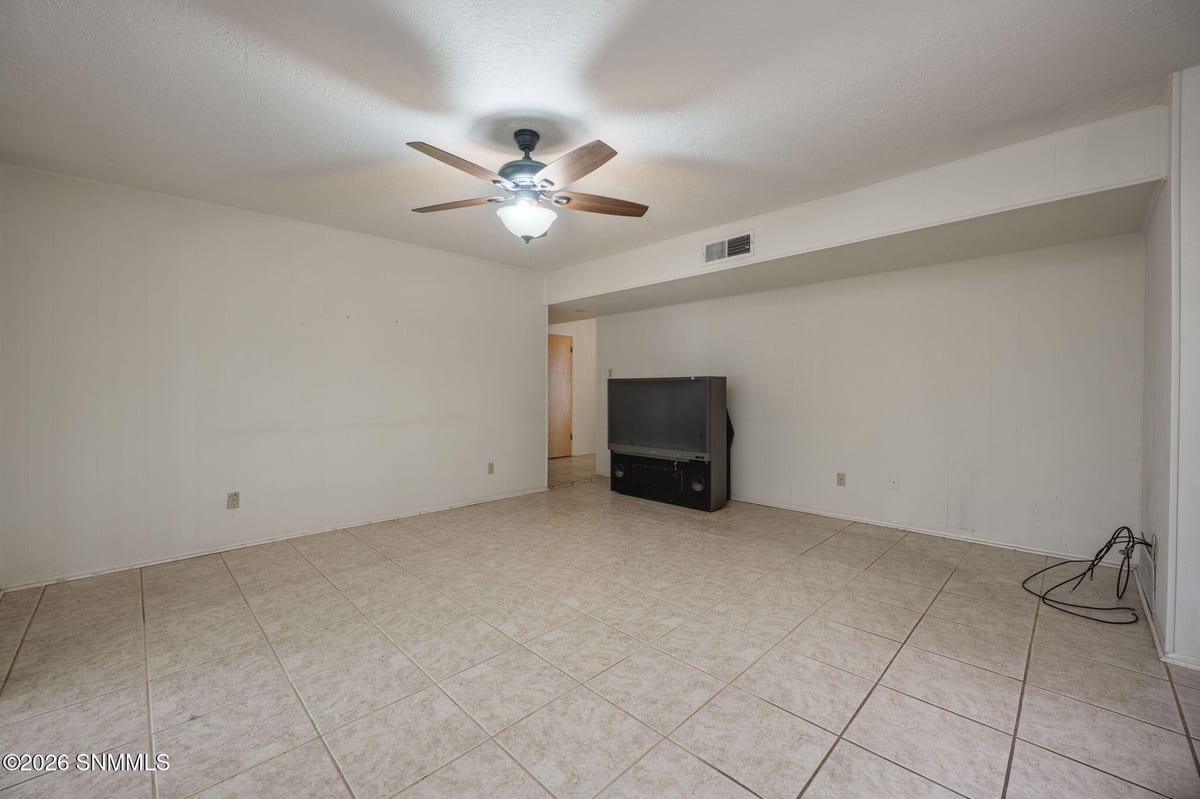 1011 Cedardale Drive, Las Cruces, NM 88005 photo 12