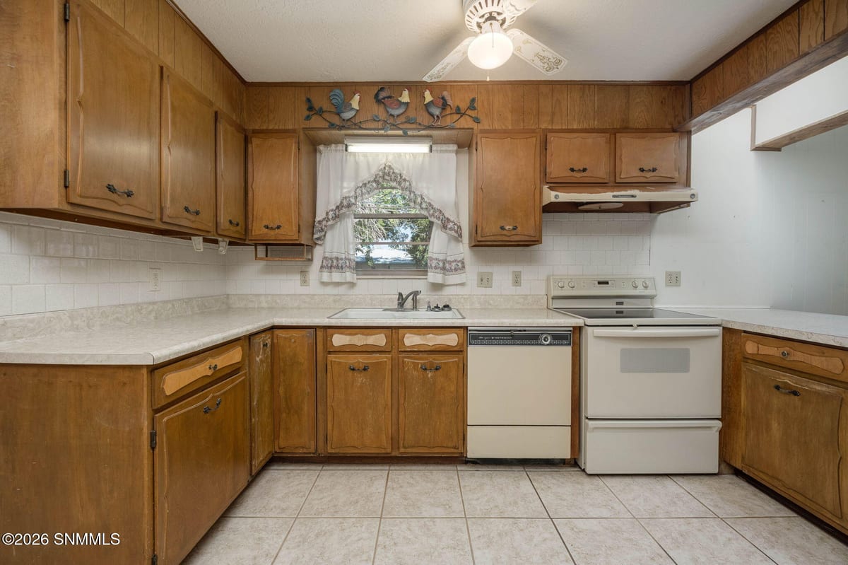 1011 Cedardale Drive, Las Cruces, NM 88005 photo 14