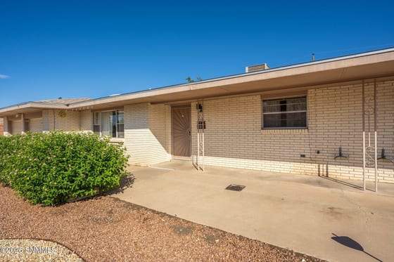 1011 Cedardale Drive, Las Cruces, NM 88005 photo 5