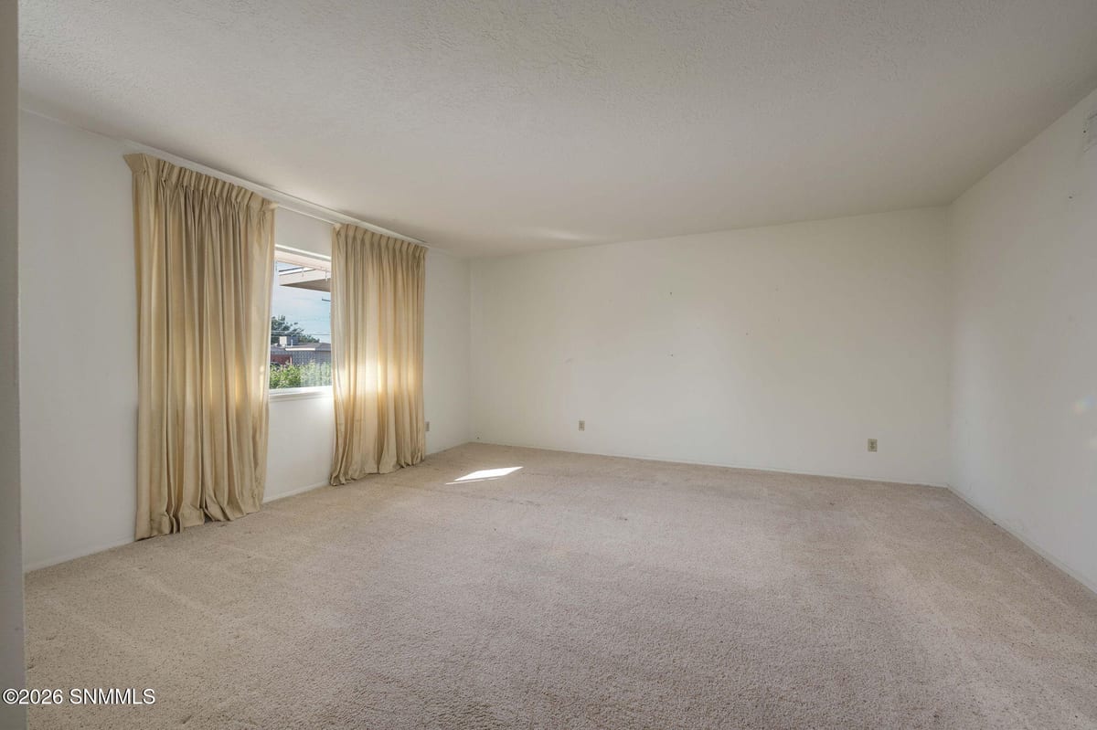1011 Cedardale Drive, Las Cruces, NM 88005 photo 8