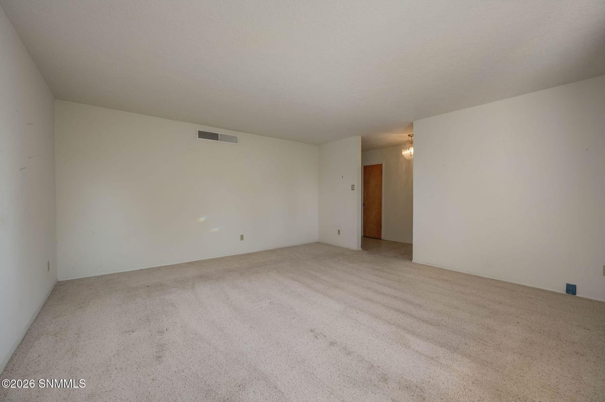 1011 Cedardale Drive, Las Cruces, NM 88005 photo 9