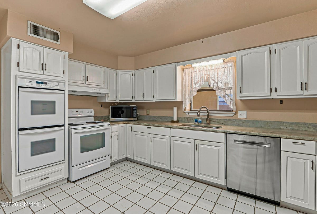 613 San Ysidro Road, Las Cruces, NM 88007 photo 8