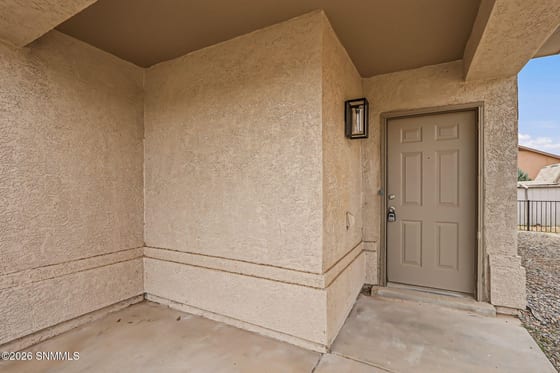 5926 Moon View Drive, Las Cruces, NM 88012 photo 3