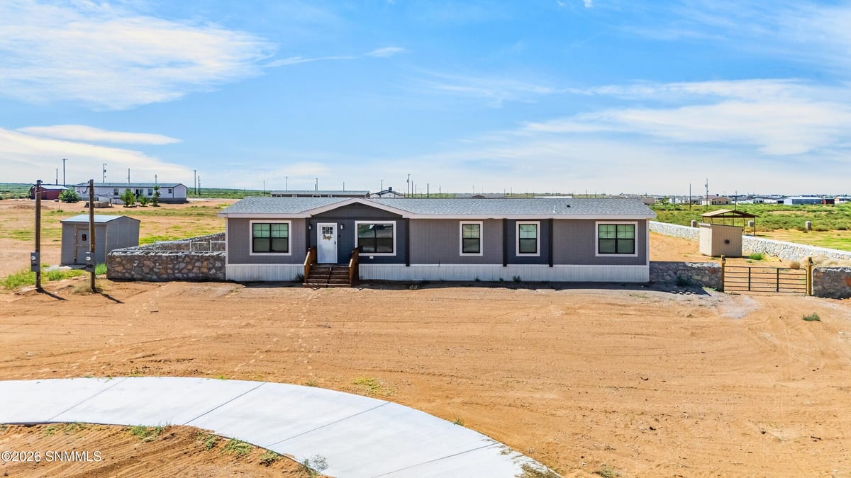 1428 Syrian Desert Drive, Chaparral, NM 88081 photo 2