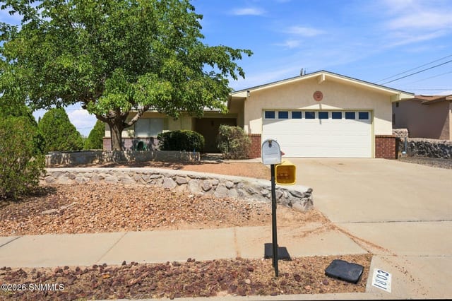 1803 Seldon Avenue, Las Cruces, NM – 3 bedroom, 1,332 sqft single family residence for sale at $235,000