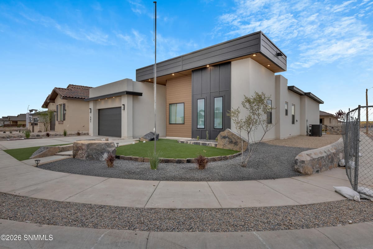 3697 Springhaven Loop, Las Cruces, NM 88012 photo 2