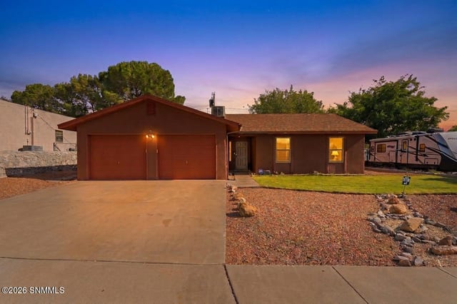 1930 Craig Avenue, Las Cruces, NM – 3 bedroom, 1,431 sqft single family residence for sale at $255,000