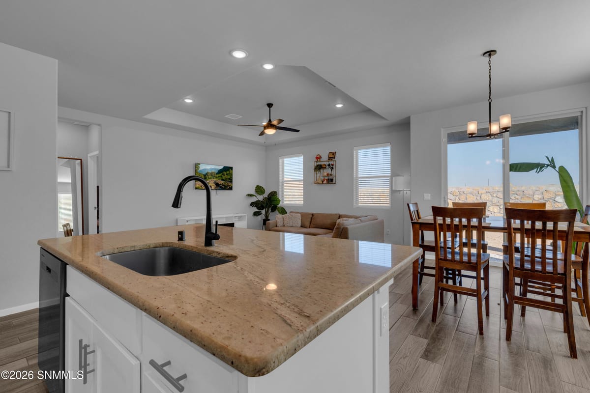 119 Monteine Trail, Santa Teresa, NM 88008 photo 7