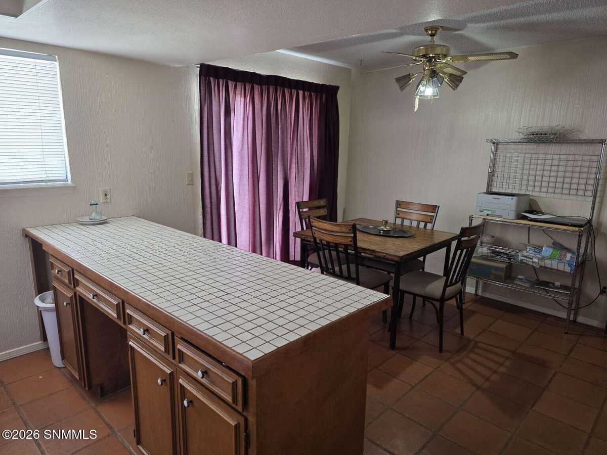 129 Jeweled Mesa Drive, Santa Teresa, NM 88008 photo 6