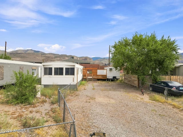 Casa prefabricada en venta por $70,000: 1307 Casady Drive, Alamogordo, NM – 2 recámaras, 208 pies²