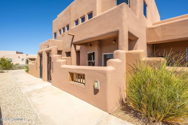4263 Nambe Court, Las Cruces, NM – 2 bedroom, 1,535 sqft townhouse for sale at $295,000