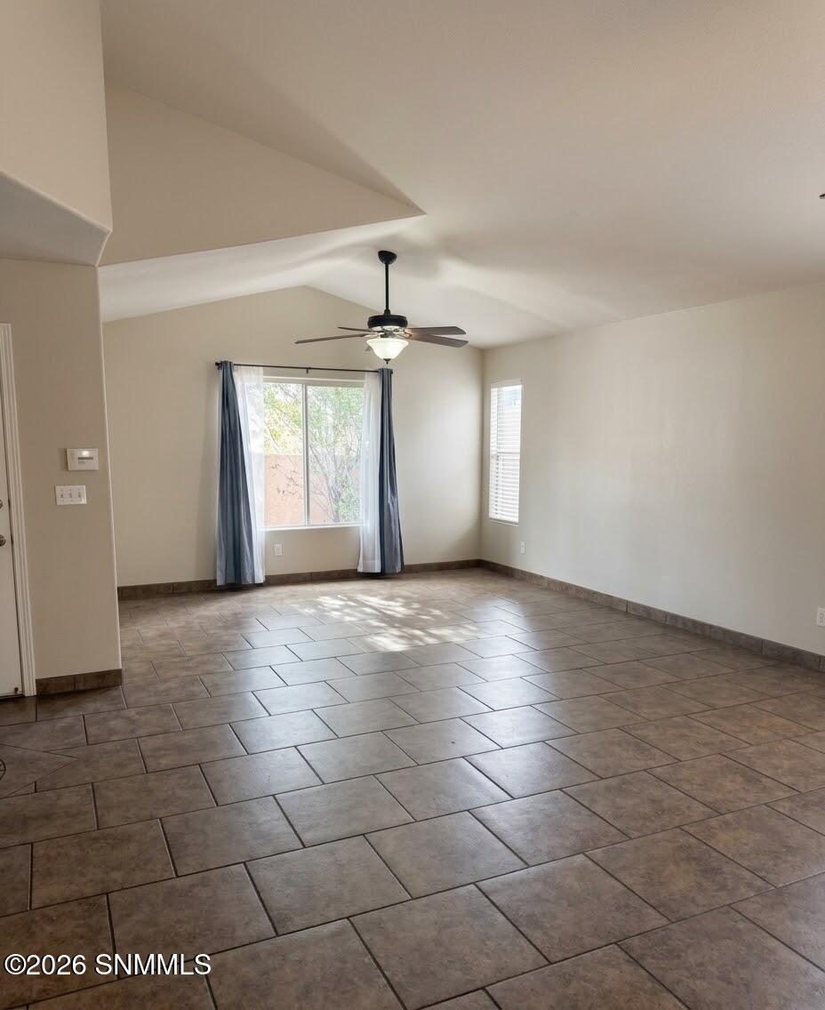 2916 Ancho Avenue, Las Cruces, NM 88007 photo 2