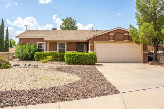 5075 Emerald Street, Las Cruces, NM 88012 photo 4