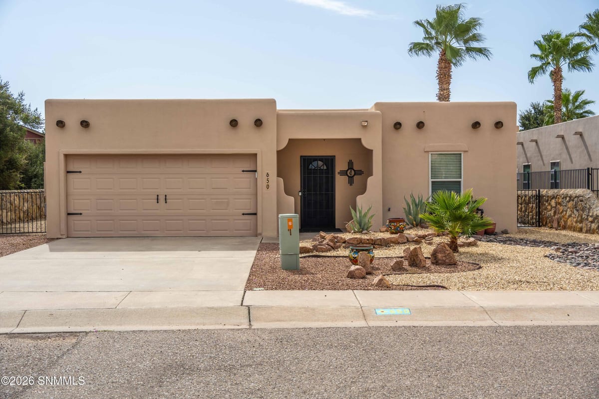 650 Cedardale Loop, Las Cruces, NM 88005 photo 3