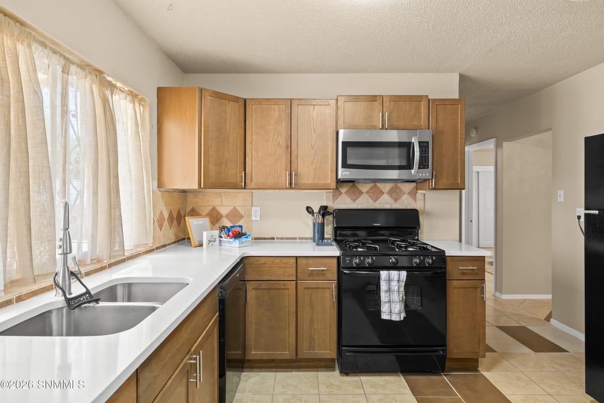 1839 Paxton Street, Las Cruces, NM 88001 photo 9