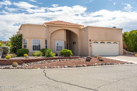 4450 Los Arboles Drive, casa à venda