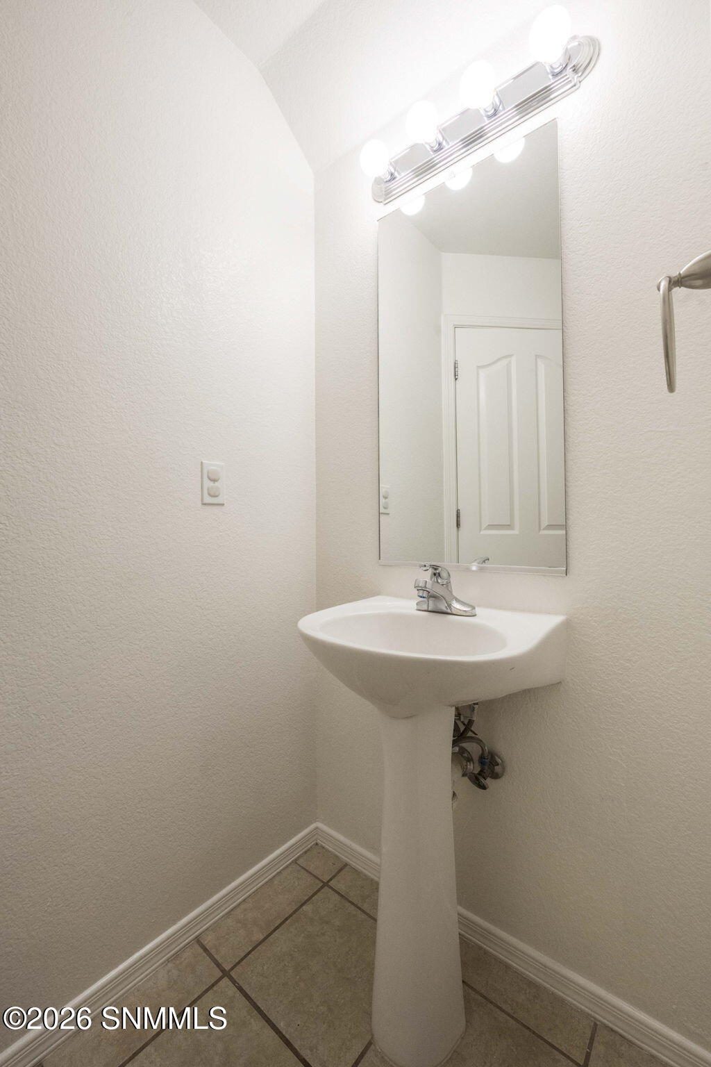 4612 Camino Dos Vidas, Las Cruces, NM 88012 photo 10