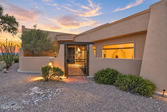 4245 Senna Drive, Las Cruces, NM 88011 photo 2