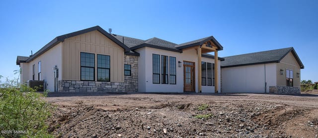 6035 Dusty Prints Road, Las Cruces, NM – 4 bedroom, 3,350 sqft single family residence for sale at $995,000