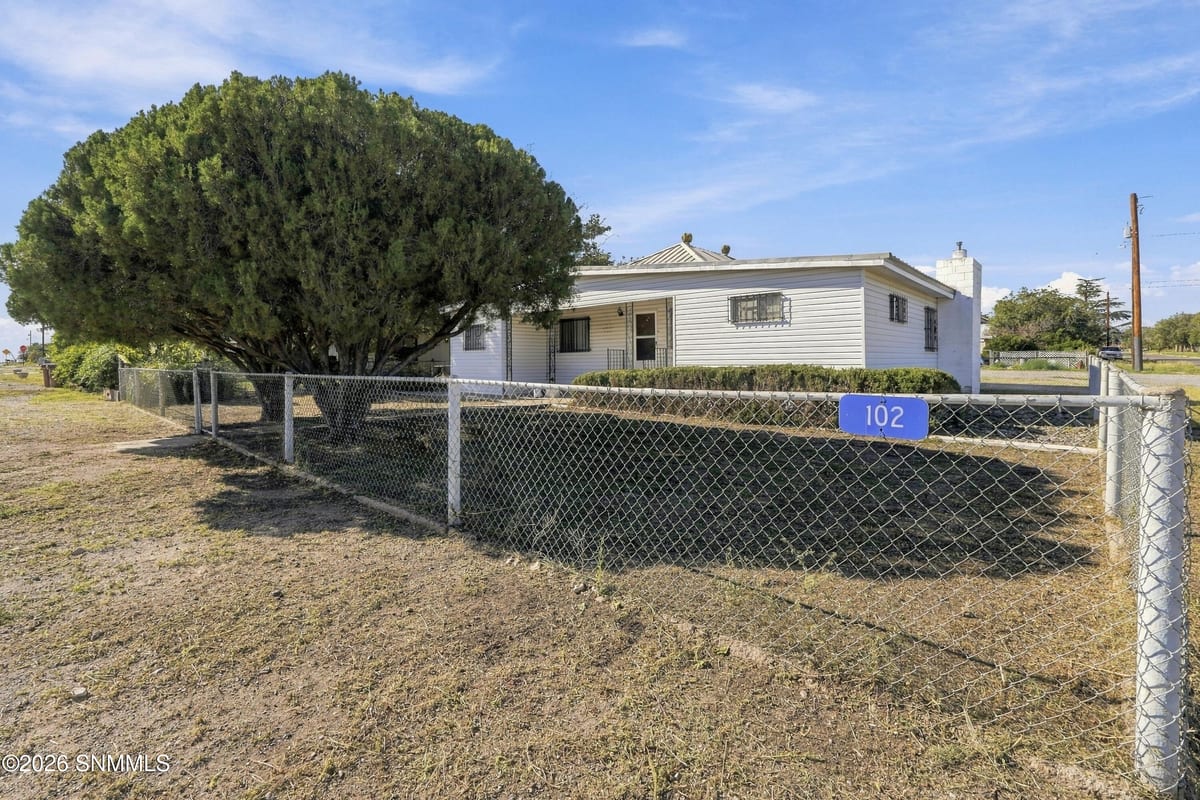 102 Aztec Avenue, Hurley, NM 88043 photo 1