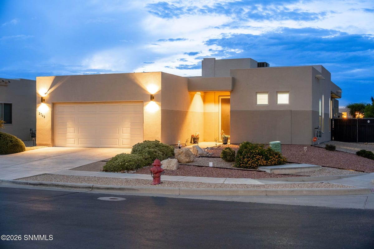 3749 Santa Clarita Avenue, Las Cruces, NM 88012 photo 1