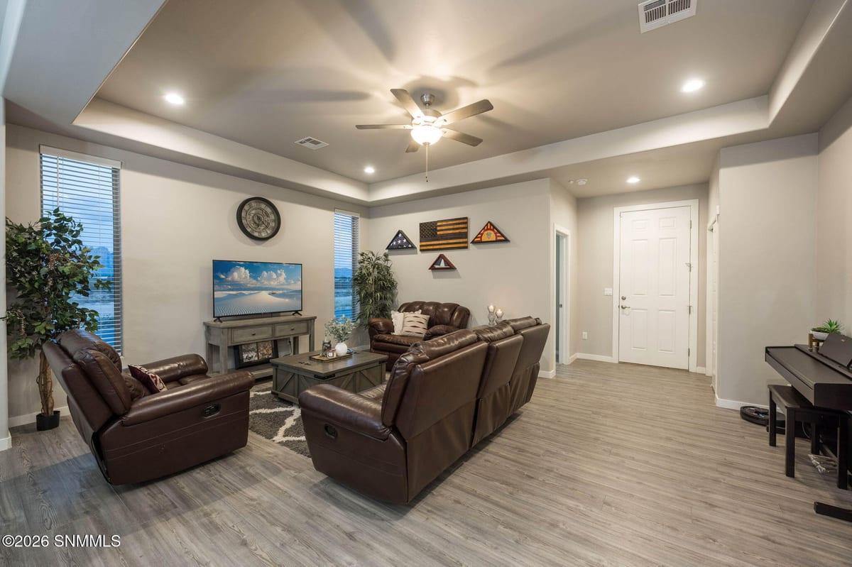 3749 Santa Clarita Avenue, Las Cruces, NM 88012 photo 8