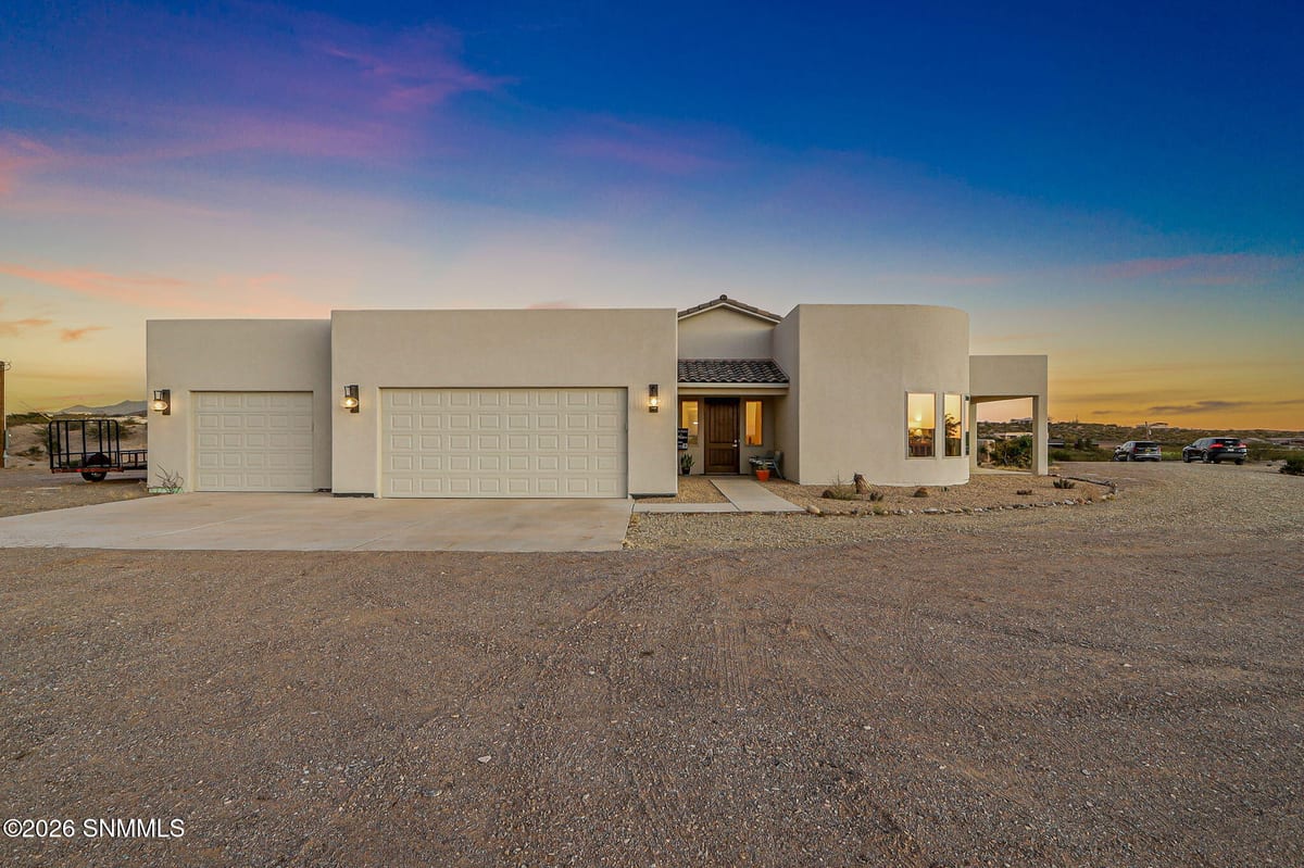 1963 Guamis Road, Las Cruces, NM 88012 photo 1