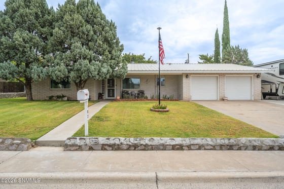 1837 Fairway Circle, Las Cruces, NM 88011 photo 3