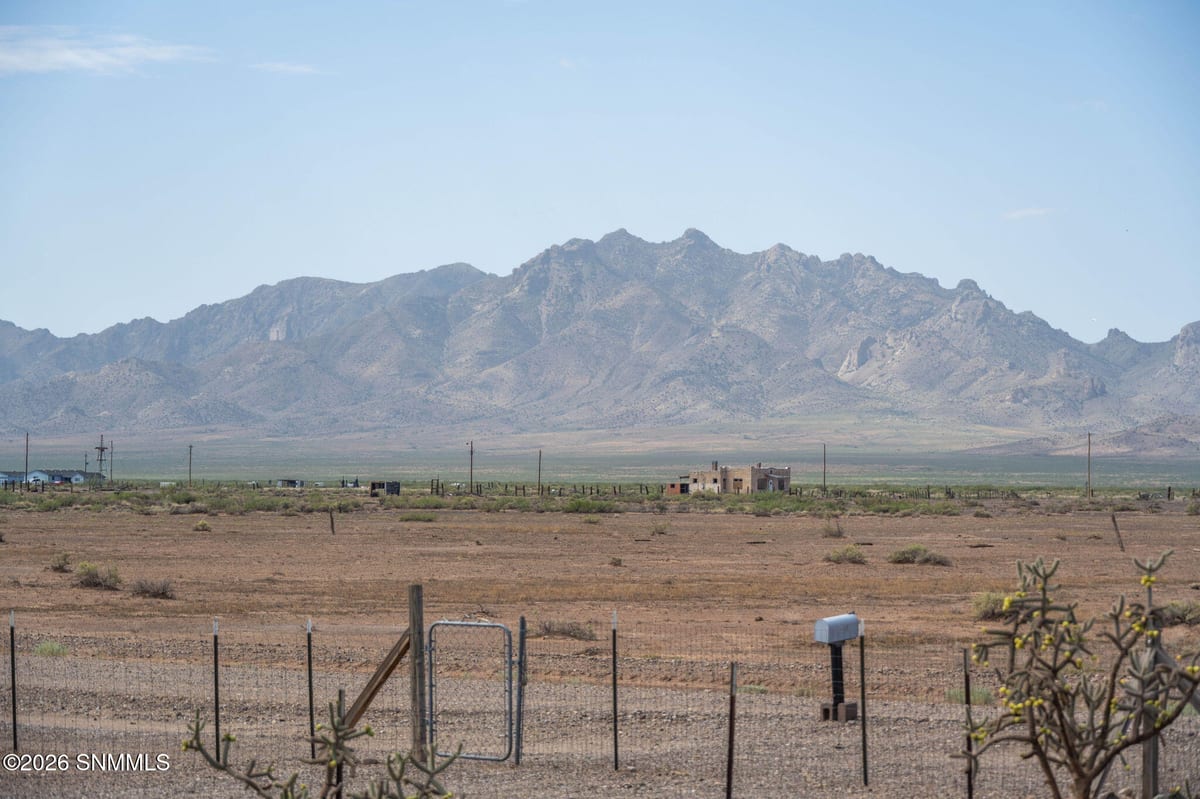 5835 Reposo Road, Deming, NM 88030 photo 8