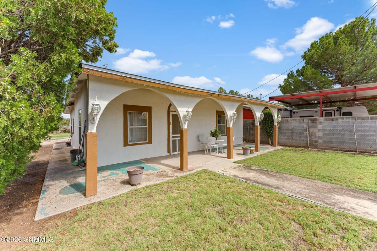 208 Saint Valentine Street, La Mesa, NM 88044 photo 8
