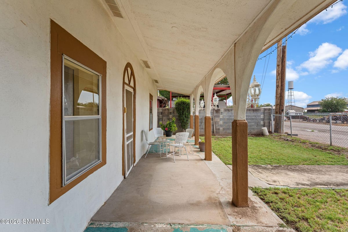 208 Saint Valentine Street, La Mesa, NM 88044 photo 10